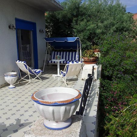 Villa Bouganville Oliveri Extérieur photo